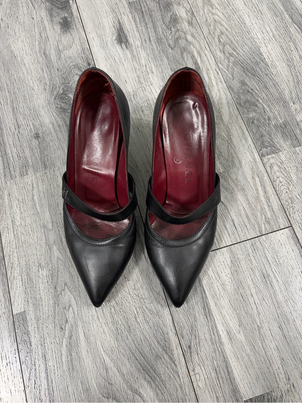 Black Leather Pointed-Toe Mary Jane Heels - Picture 8 of 8